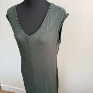 Philosophy Deep Green Sleeveless Midi Dress